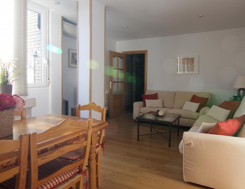Atico Latina Apartment Madrid Exterior foto