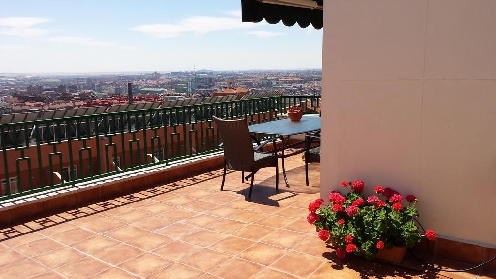 Atico Latina Apartment Madrid Exterior foto