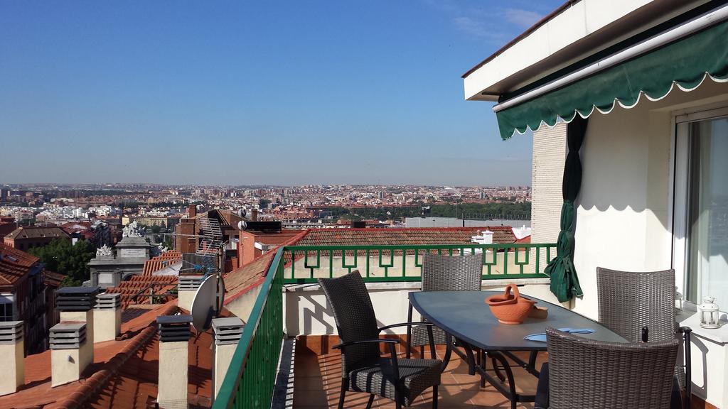 Atico Latina Apartment Madrid Exterior foto